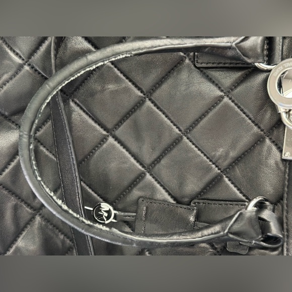 Michael Kors Large Hamilton Quilted Black Leather Lock and Key Purse Bag - Picture 6 of 9